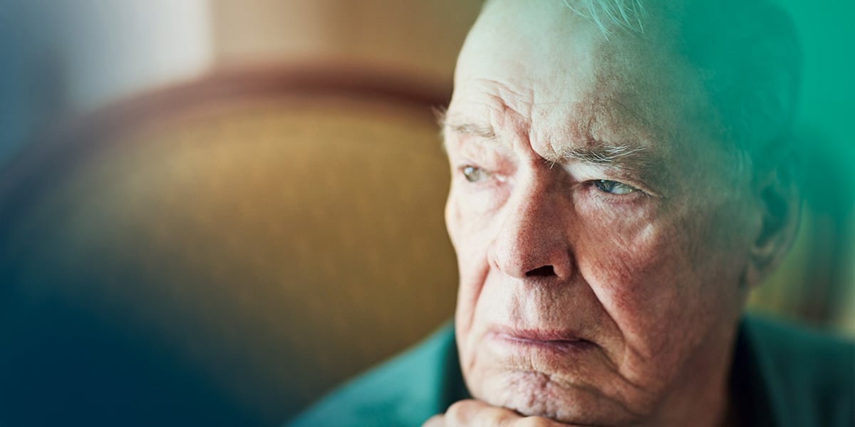 Solidão na terceira idade: como o cuidado domiciliar pode transformar a vida do idoso